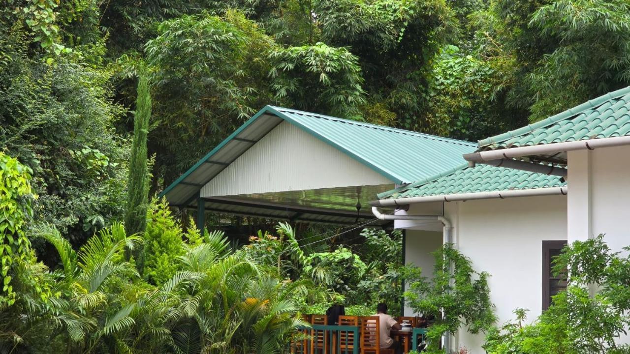 Green Aura Private Villas Sultan Bathery Ngoại thất bức ảnh